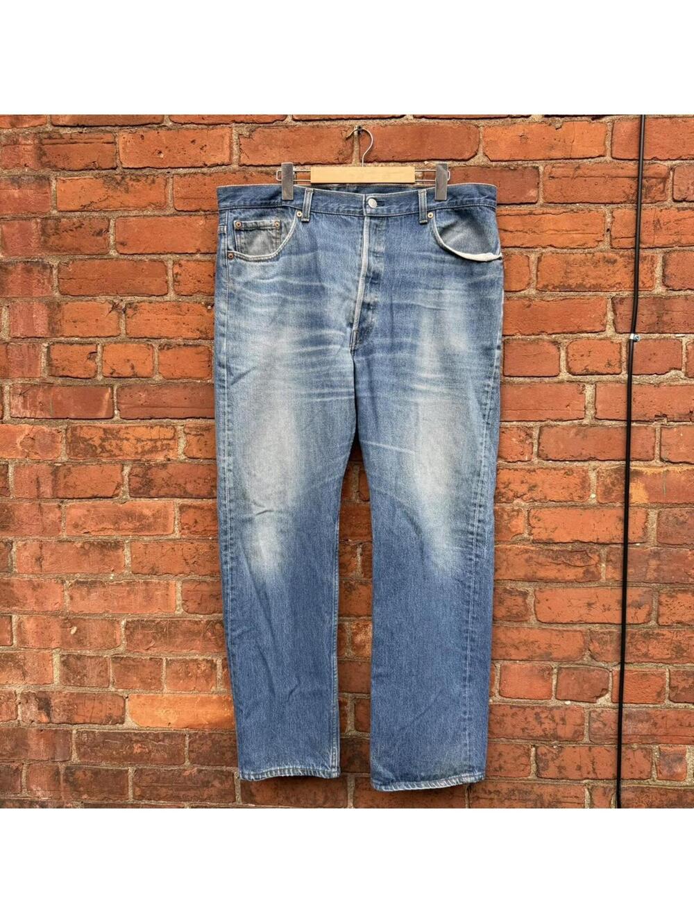 vintage Levi’s 501 jeans made in USA Levi’s 501 jeans 38x30